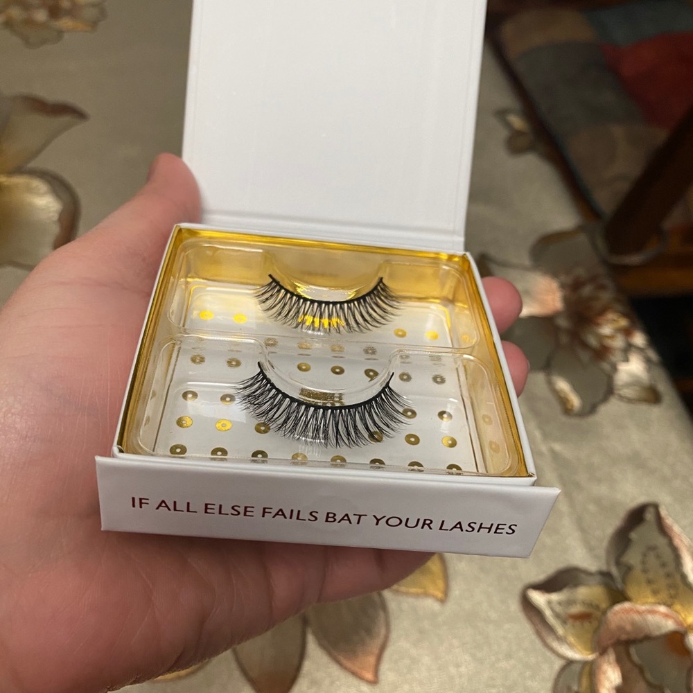 Lashes